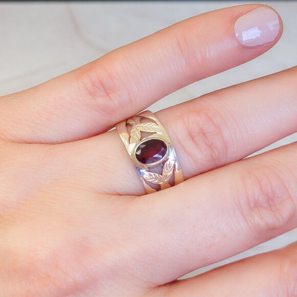 Sterling Silver Leaf Band Ring with Ruby – Bezel Set Oval Stone, Size 8.25 - Picture 8 of 9